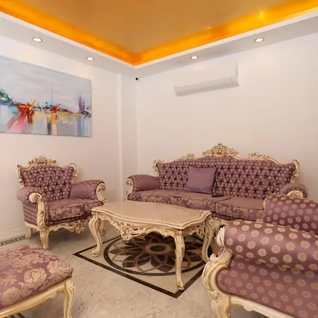 Aparthotel Golden Spark 3*