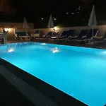 Golden Spark Hotel apartamentowy 3*