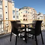 Hotel apartamentowy Golden Spark