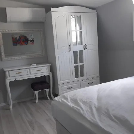 Lejlighedshotel Golden Spark 3*