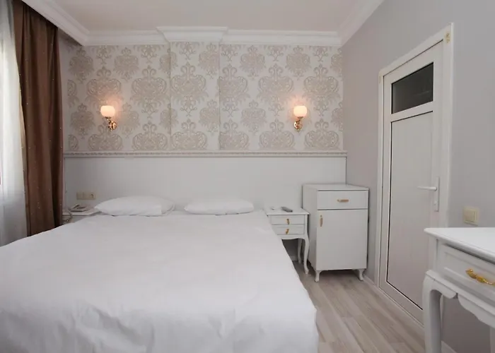 Golden Spark 公寓式酒店 3*