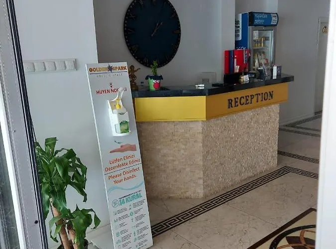 Golden Spark 公寓式酒店