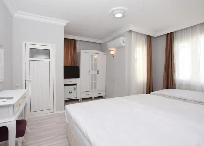 Golden Spark 安塔利亚