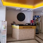 Golden Spark Apartahotel 3*