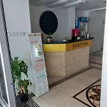Golden Spark Apartahotel