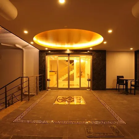 Golden Spark מלון דירות